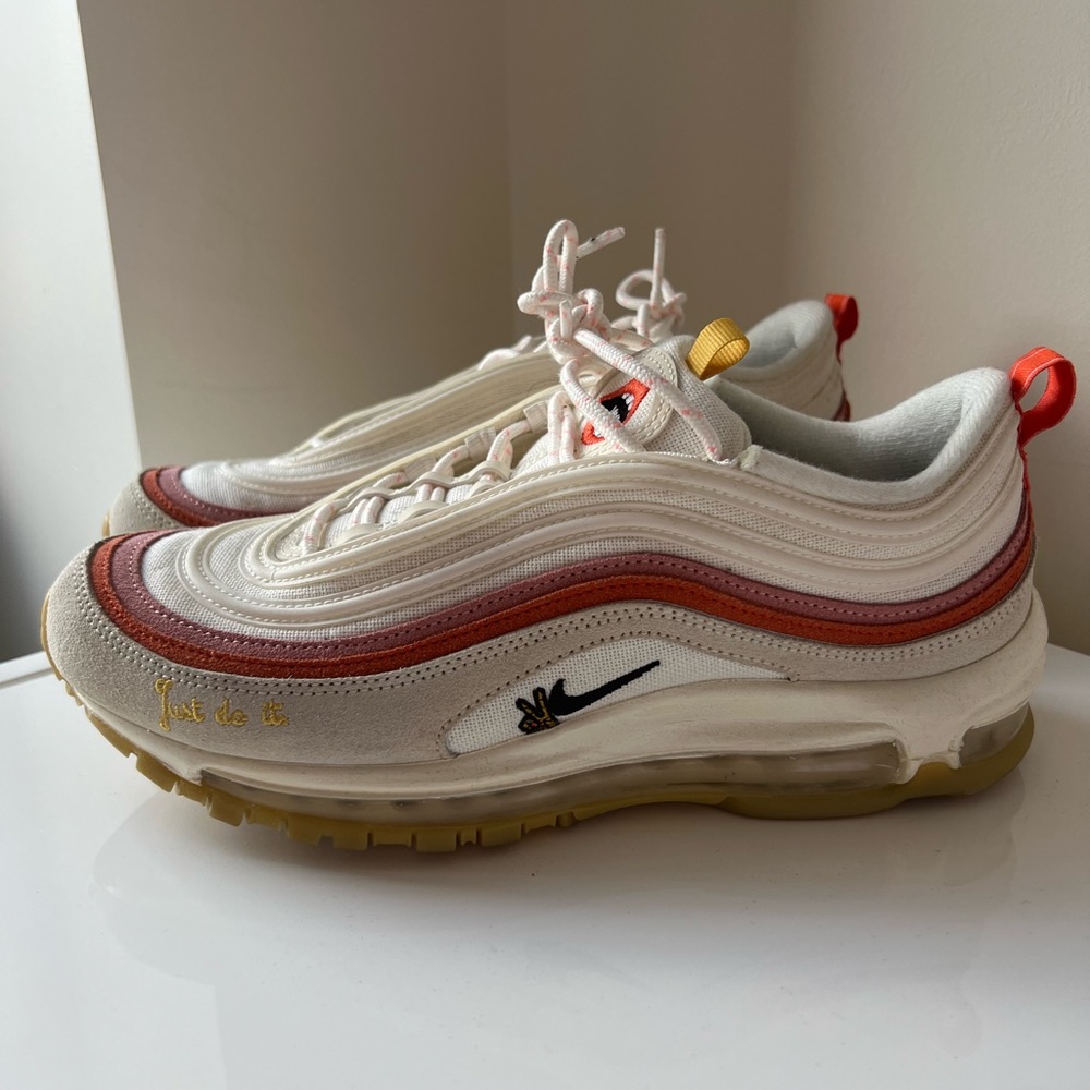 Nike Limited Edition Womens Day Sneakers